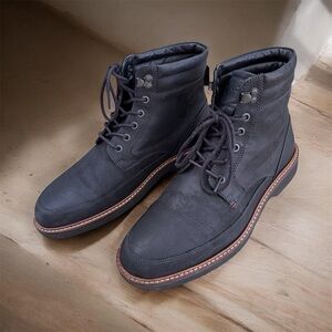 Ecco Ian Leather Lace-Up Boots